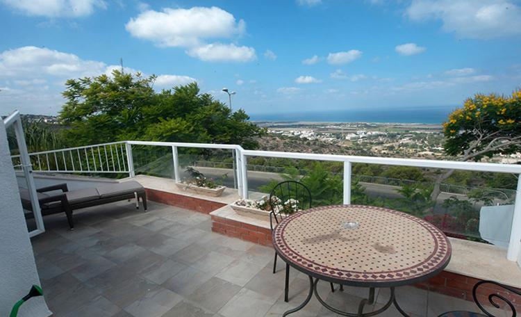 Boutique Apartment "Facing The Sea" Haifa Exterior foto