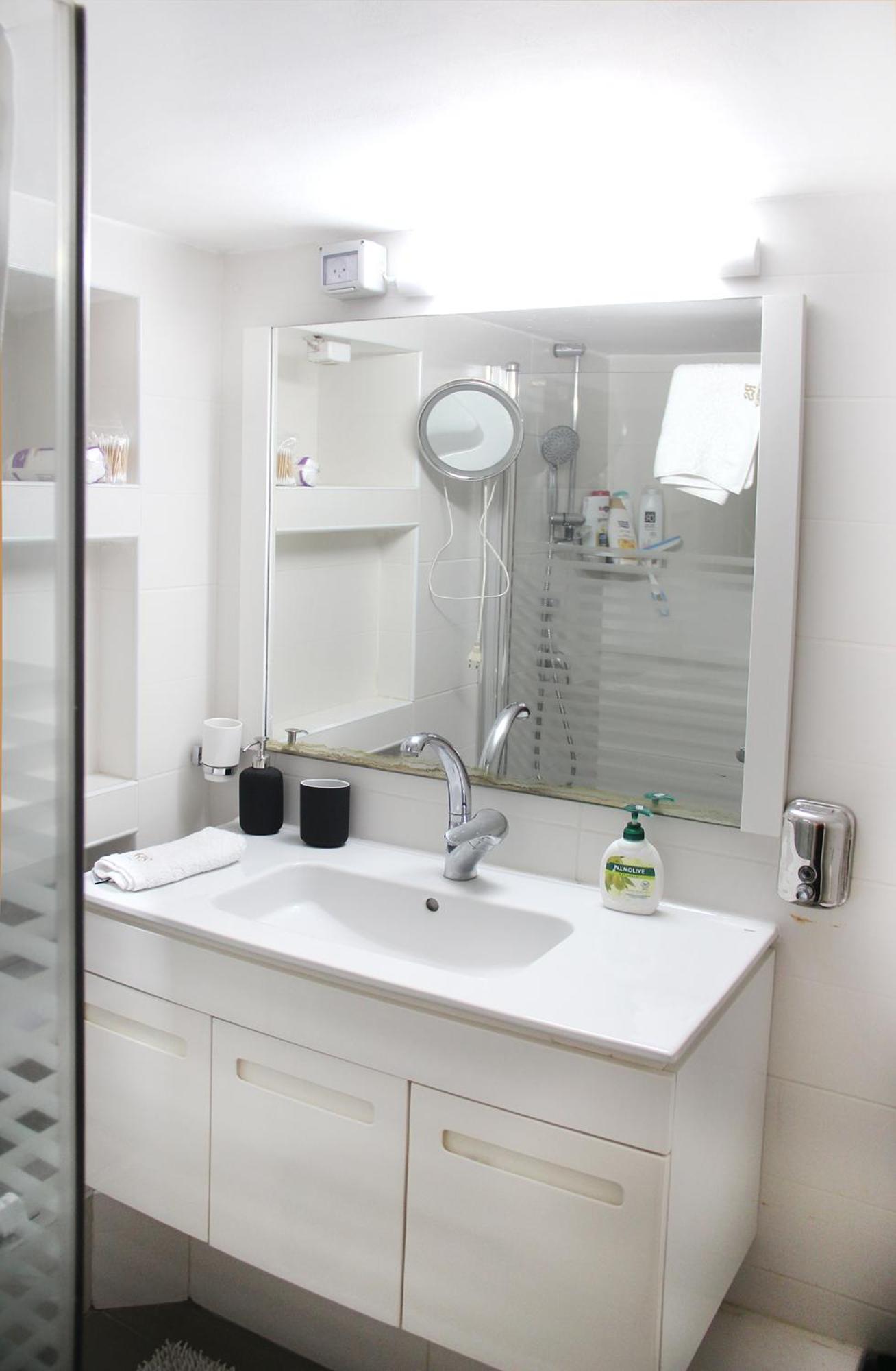 Boutique Apartment "Facing The Sea" Haifa Zimmer foto